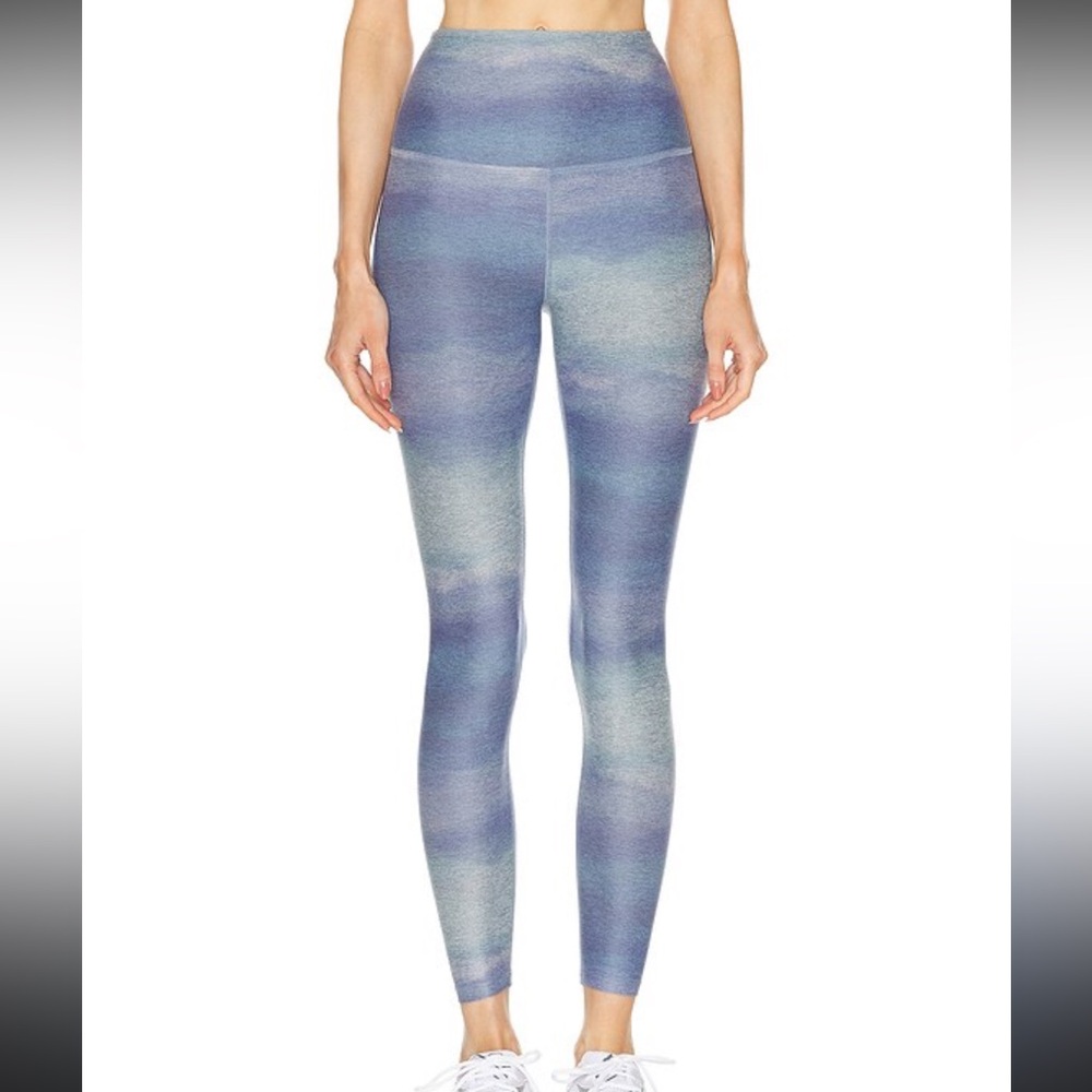 Beyond Yoga Soft Mark Sky Blue Ombre Leggings sz M high waisted
